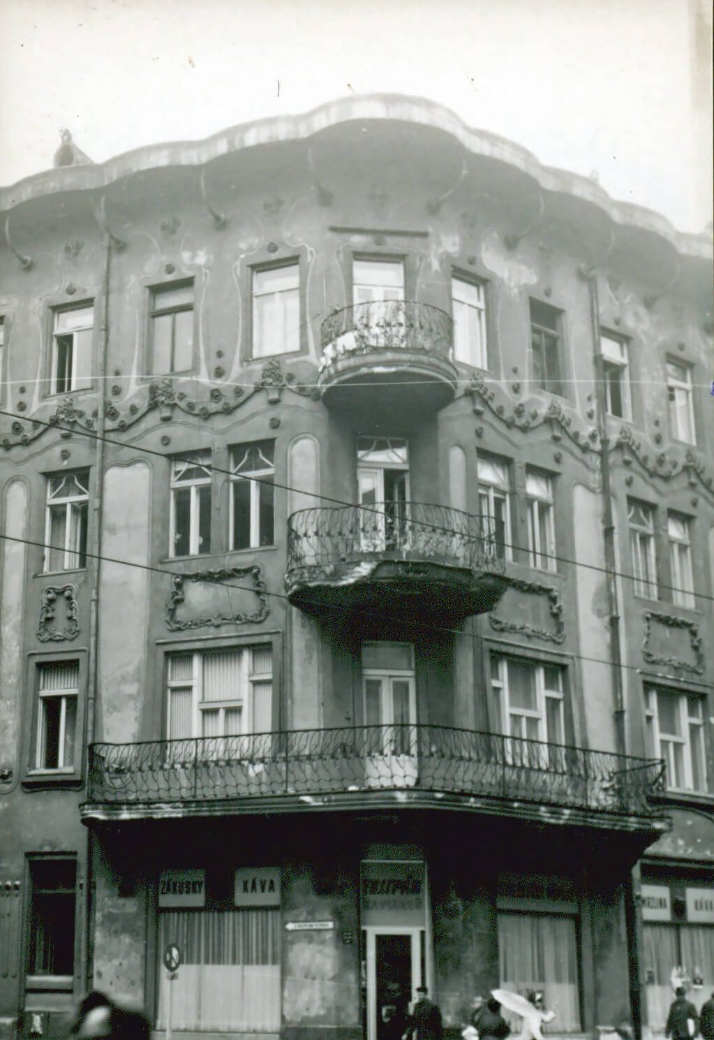 Detail fasády Štúrova 10, archívna fotografia